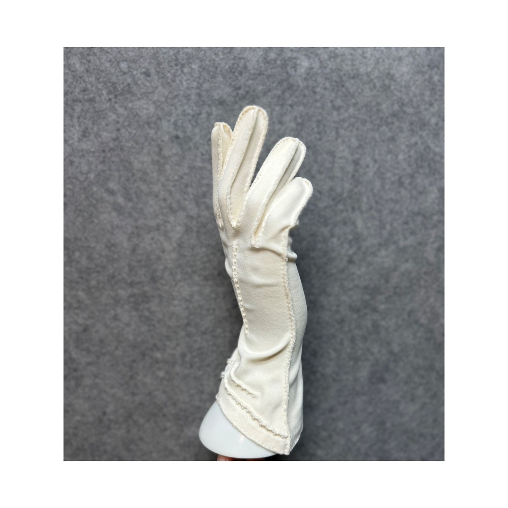 Shalimar Vintage Ivory Cream Wrist Length Gloves Scalloped Embroidered USA Made